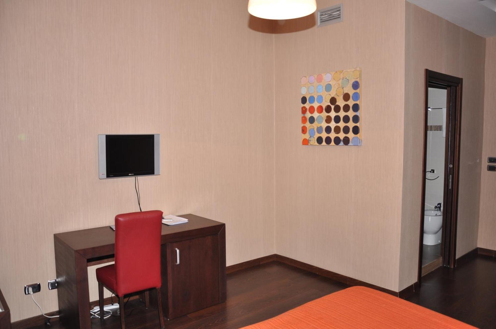 אריאנו אירפינו Hotel Fontana Del Re מראה חיצוני תמונה