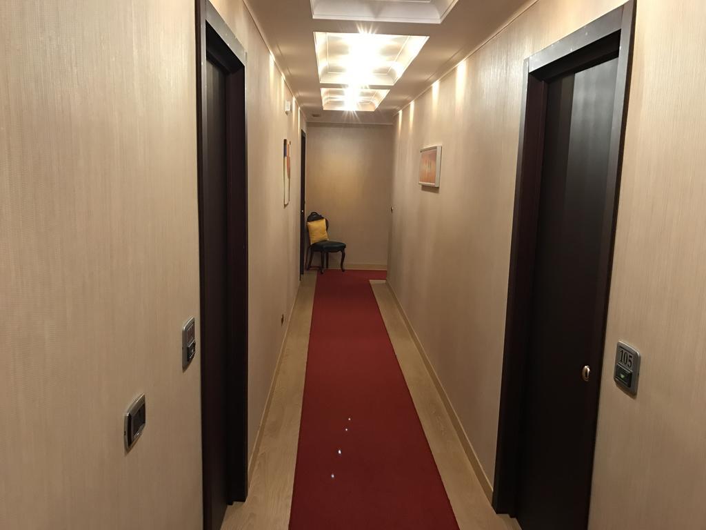 אריאנו אירפינו Hotel Fontana Del Re מראה חיצוני תמונה