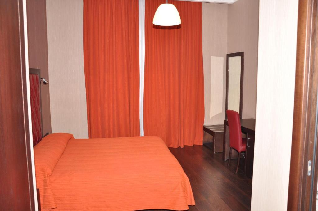 אריאנו אירפינו Hotel Fontana Del Re חדר תמונה